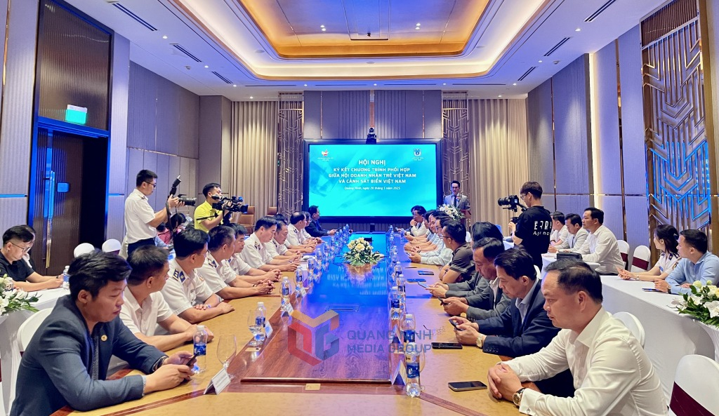 Cảnh sát Biển Việt Nam và Hội Doanh nhân trẻ Việt Nam ký kết chương trình phối hợp