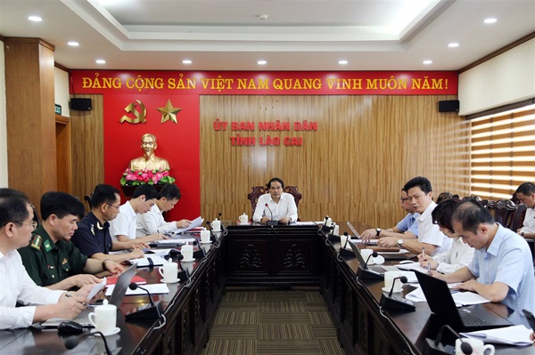Quang cảnh cuộc họp Quang cảnh cuộc họp