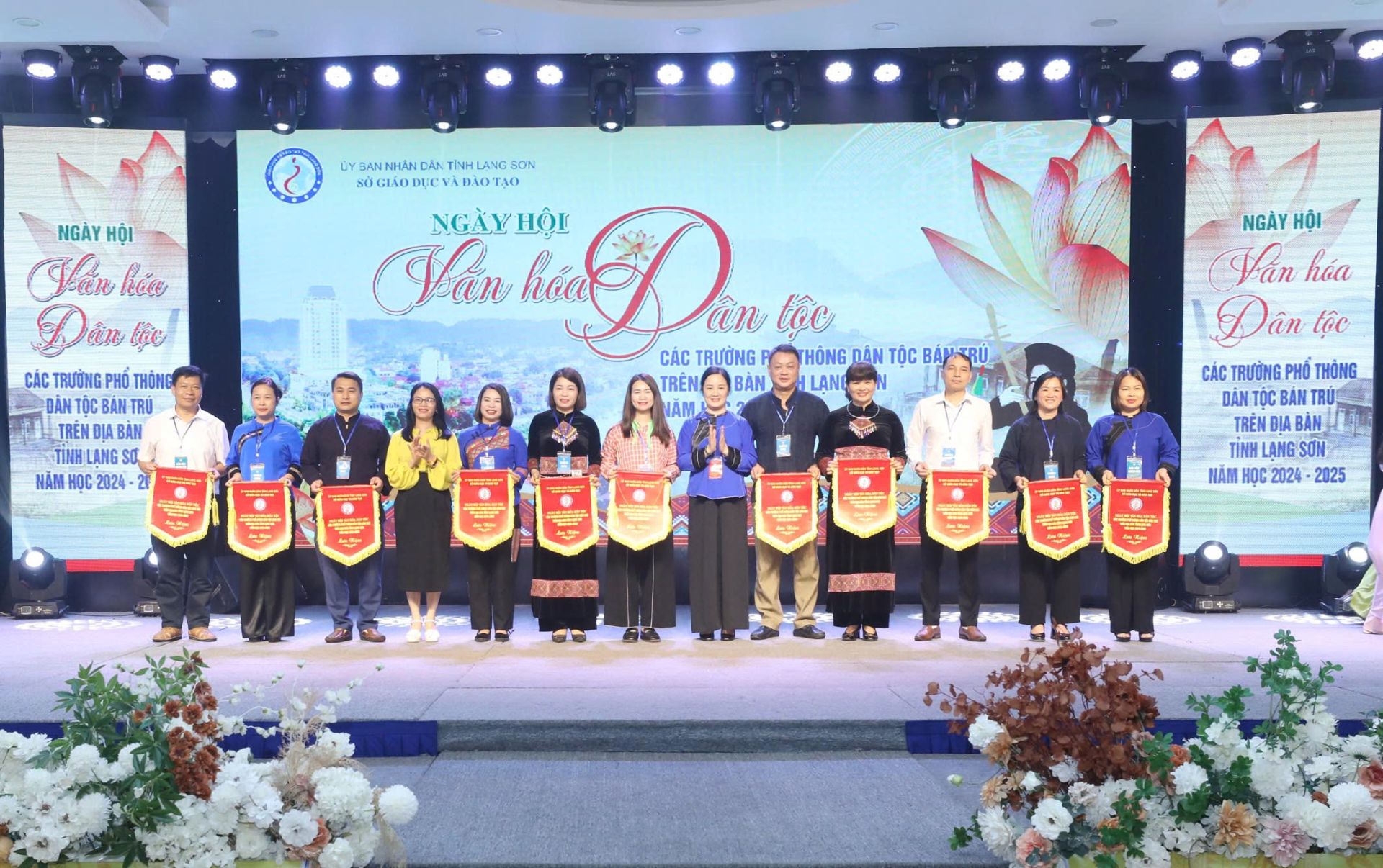 Lạng Sơn: Đặc sắc Ngày hội văn hoá dân tộc các trường phổ thông dân tộc bán trú