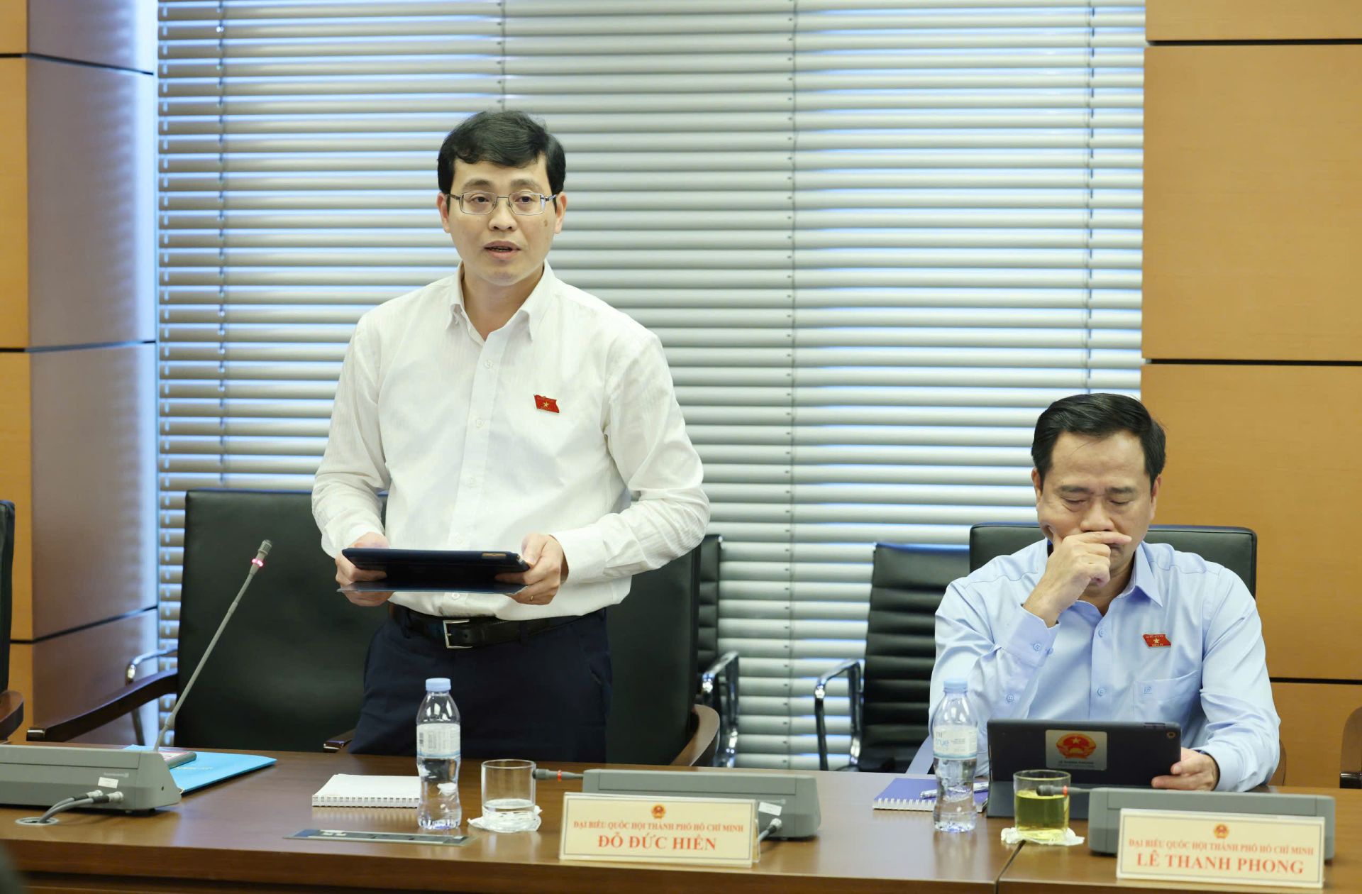 Đại biểu Đỗ Đức Hiển Đại biểu Đỗ Đức Hiển