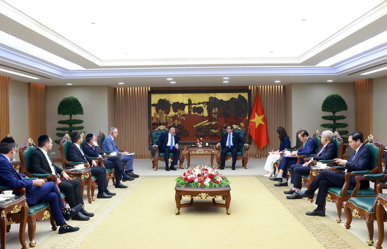 Theo Bộ trưởng Yoav Ben Tzur, Israel hiện là một trong những quốc gia đảm bảo quyền lợi tốt nhất cho lao động nước ngoài và ngày càng có nhiều lao động đến từ các nước lựa chọn Israel là điểm đến - Ảnh: VGP/Nhật Bắc Theo Bộ trưởng Yoav Ben Tzur, Israel hiện là một trong những quốc gia đảm bảo quyền lợi tốt nhất cho lao động nước ngoài và ngày càng có nhiều lao động đến từ các nước lựa chọn Israel là điểm đến - Ảnh: VGP/Nhật Bắc