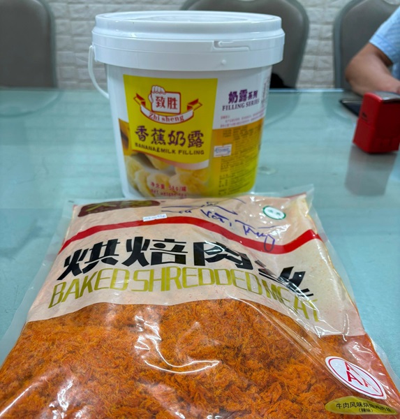 Lực lượng chức năng thu giữ những sản phẩm có dấu hiệu nhập lậu Lực lượng chức năng thu giữ những sản phẩm có dấu hiệu nhập lậu