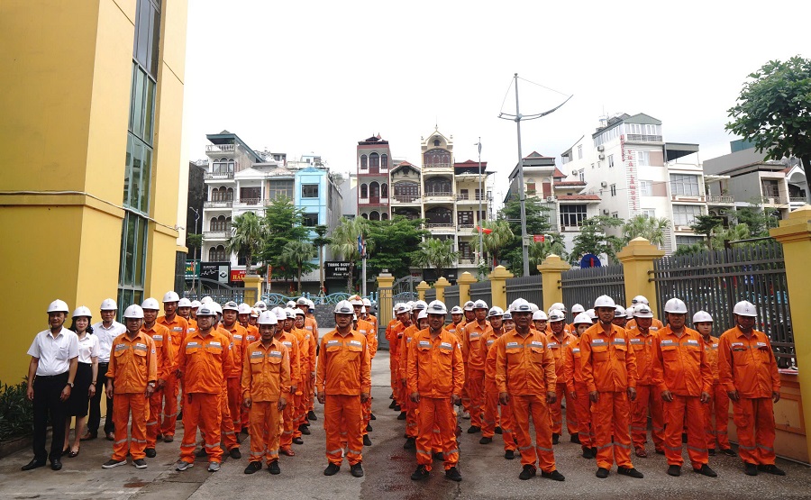 Điện lực thành phố Hạ Long tổ chức Lễ phát động triển khai hưởng ứng Tháng hành động về ATVSLĐ năm 2025 và hưởng ứng Tuần lễ Quốc gia PCTT Điện lực thành phố Hạ Long tổ chức Lễ phát động triển khai hưởng ứng Tháng hành động về ATVSLĐ năm 2025 và hưởng ứng Tuần lễ Quốc gia PCTT