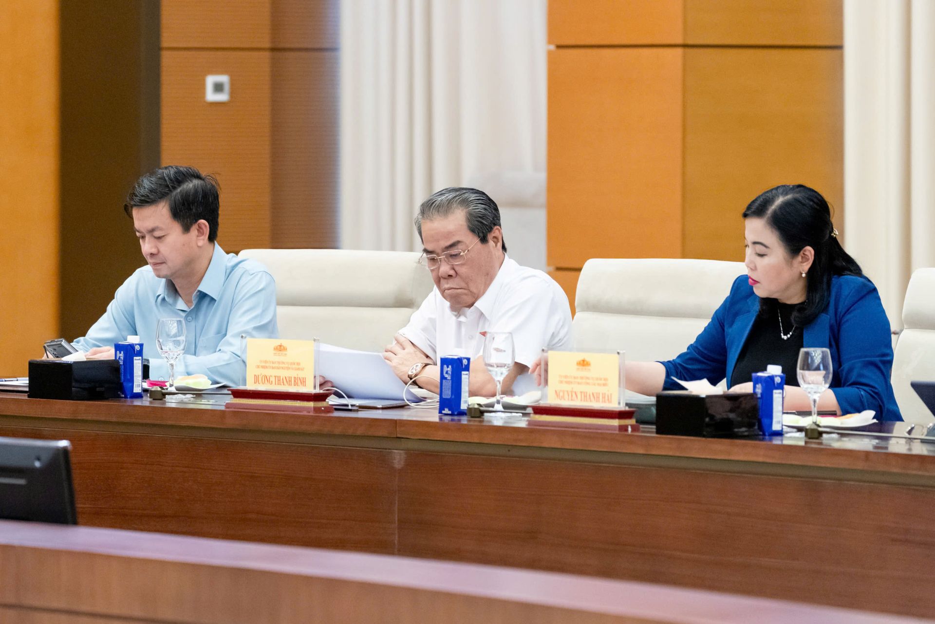 Các đại biểu dự phiên họp