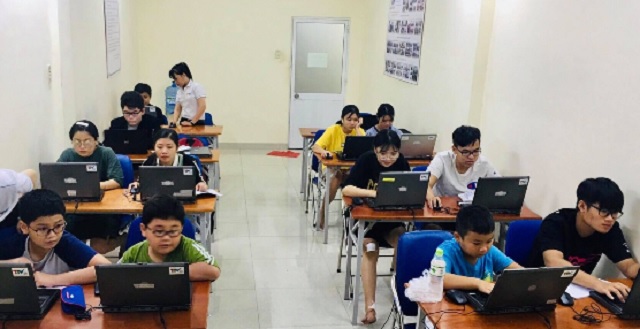 Học sinh sẽ là một trong những đối tượng tham gia “Bình dân học vụ số”. Ảnh: HV Học sinh sẽ là một trong những đối tượng tham gia “Bình dân học vụ số”. Ảnh: HV