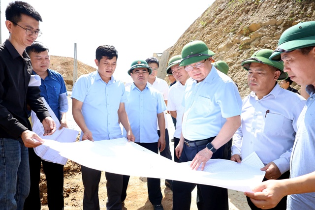 Đẩy nhanh giải ngân, hoàn thiện hạ tầng thiết yếu cho Kỳ Sơn