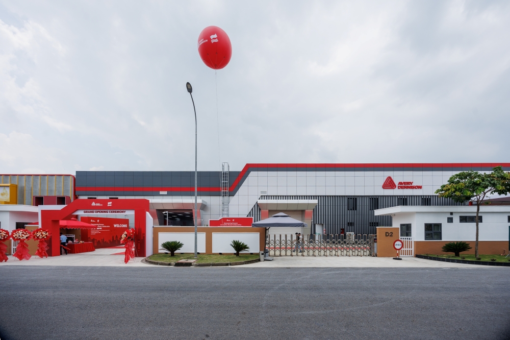 Avery Dennison "bắt tay" Shenzhou Group khánh thành nhà máy liên doanh tại Củ Chi