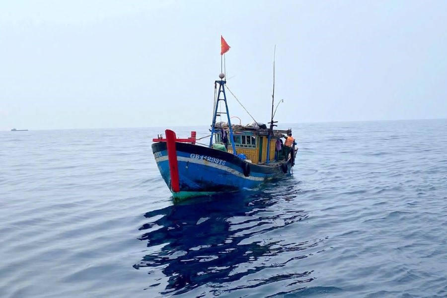 Vi phạm trong lĩnh vực khai thác thủy sản, 3 ngư dân Quảng Trị bị phạt gần 220 triệu đồng