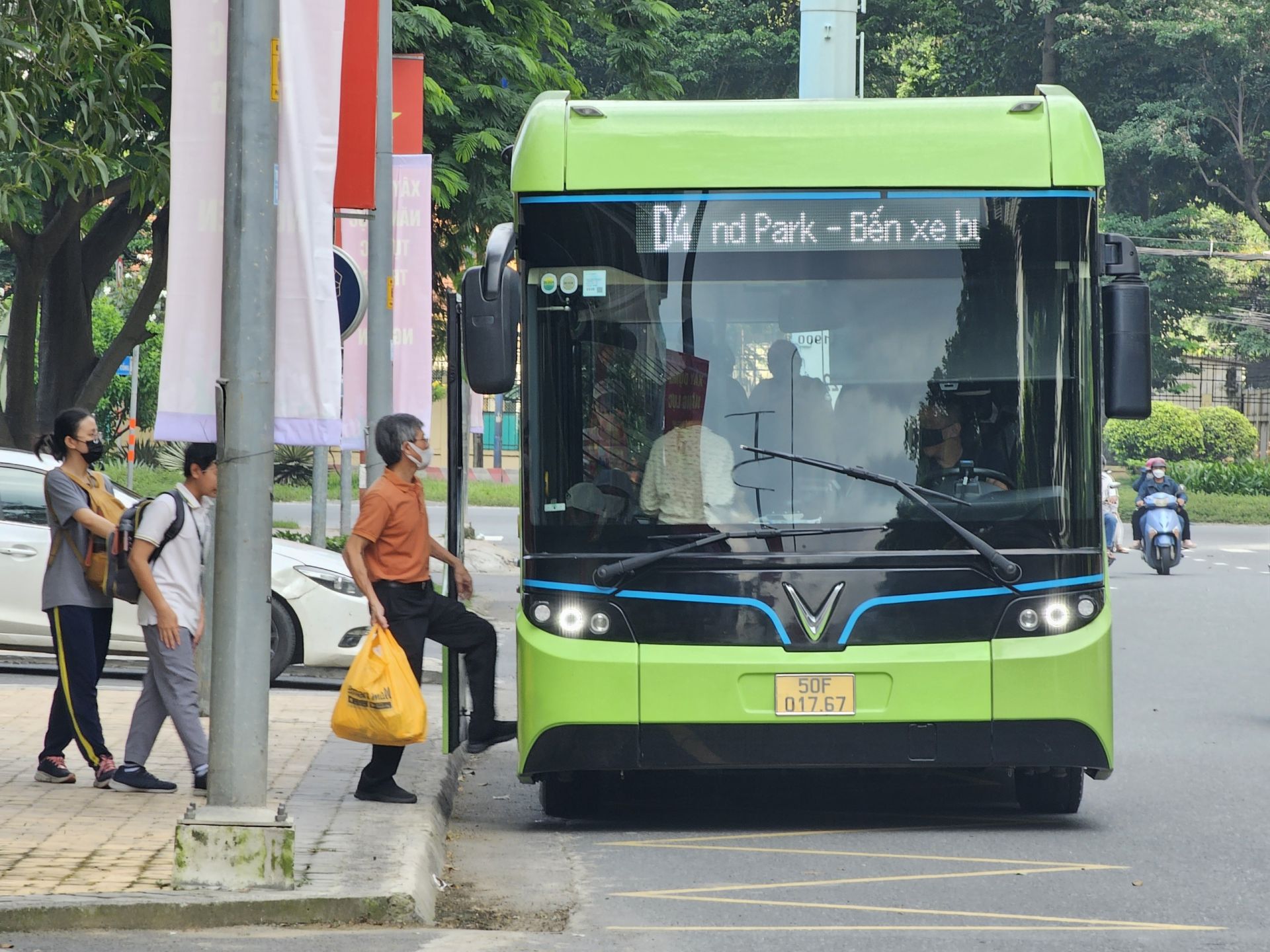 TP. Hồ Chí Minh đặt mục tiêu 100% xe buýt điện vào năm 2030
