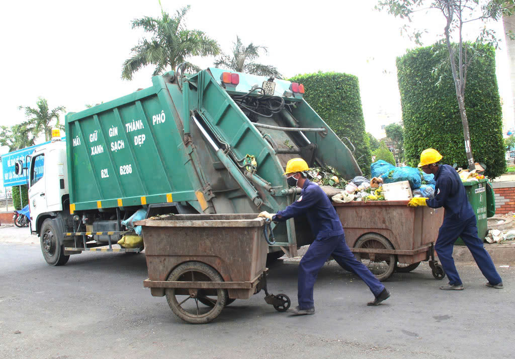 TP. HCM điều chỉnh giá thu gom rác từ ngày 1/6, không cần cân hàng ngày