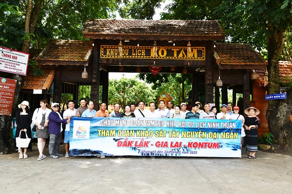 Đoàn Famtrip Ninh Thuận tại Khu du lịch Buôn Cô Tam, Đắk Lắk