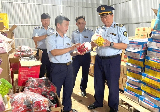 Cao Bằng: Phát hiện hơn 5.000 sản phẩm nhập lậu và không rõ nguồn gốc