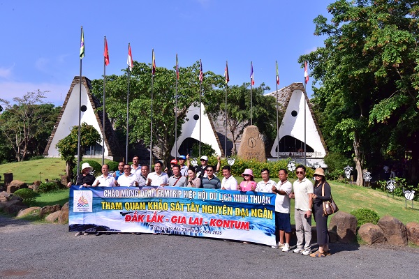 Đoàn Famtrip tỉnh Ninh Thuận thăm Bảo tàng cà phê Trung Nguyên, TP. Ban Mê Thuột, tỉnh Đắk Lắk
