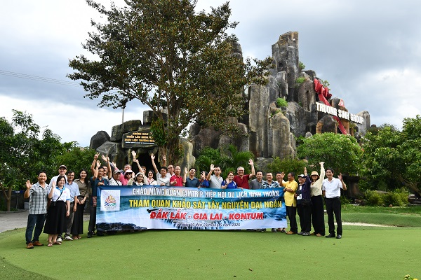 Đoàn Famtrip tỉnh Ninh Thuận thăm cơ sở của Tập đoàn Trường Sinh, tỉnh Gia Lai