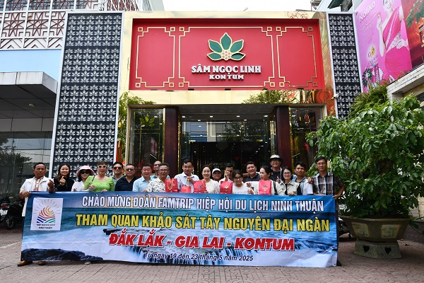 Đoàn Famtrip tỉnh Ninh Thuận thăm trung tâm kinh doanh sâm Ngọc Linh, tỉnh Kon Tum