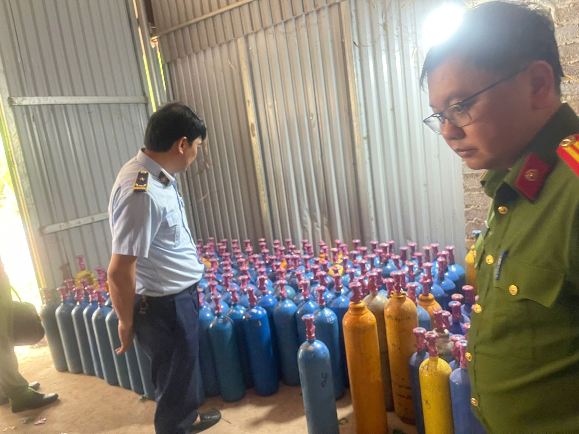 Bắc Giang: Phạt 120 triệu đồng cá nhân kinh doanh trái phép 721kg khí N2O