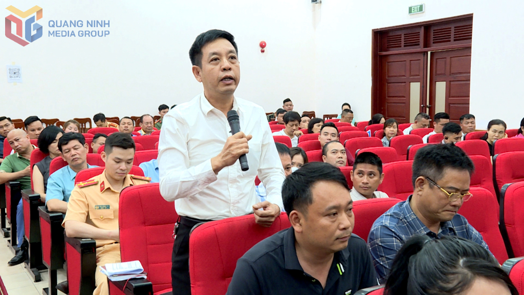 Đại diện hãng taxi Mai Linh đề nghị cơ quan chức năng cần có biện pháp xử lý tận gốc taxi 'dù Đại diện hãng taxi Mai Linh đề nghị cơ quan chức năng cần có biện pháp xử lý tận gốc taxi 'dù