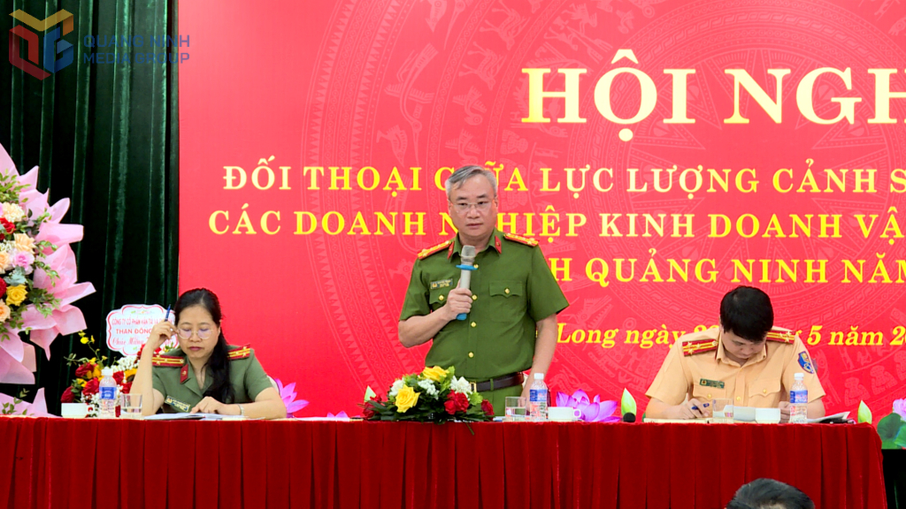 Đại tá Nguyễn Thuận, Phó Giám đốc Công an tỉnh Quảng Ninh phát biểu tại Hội nghị.