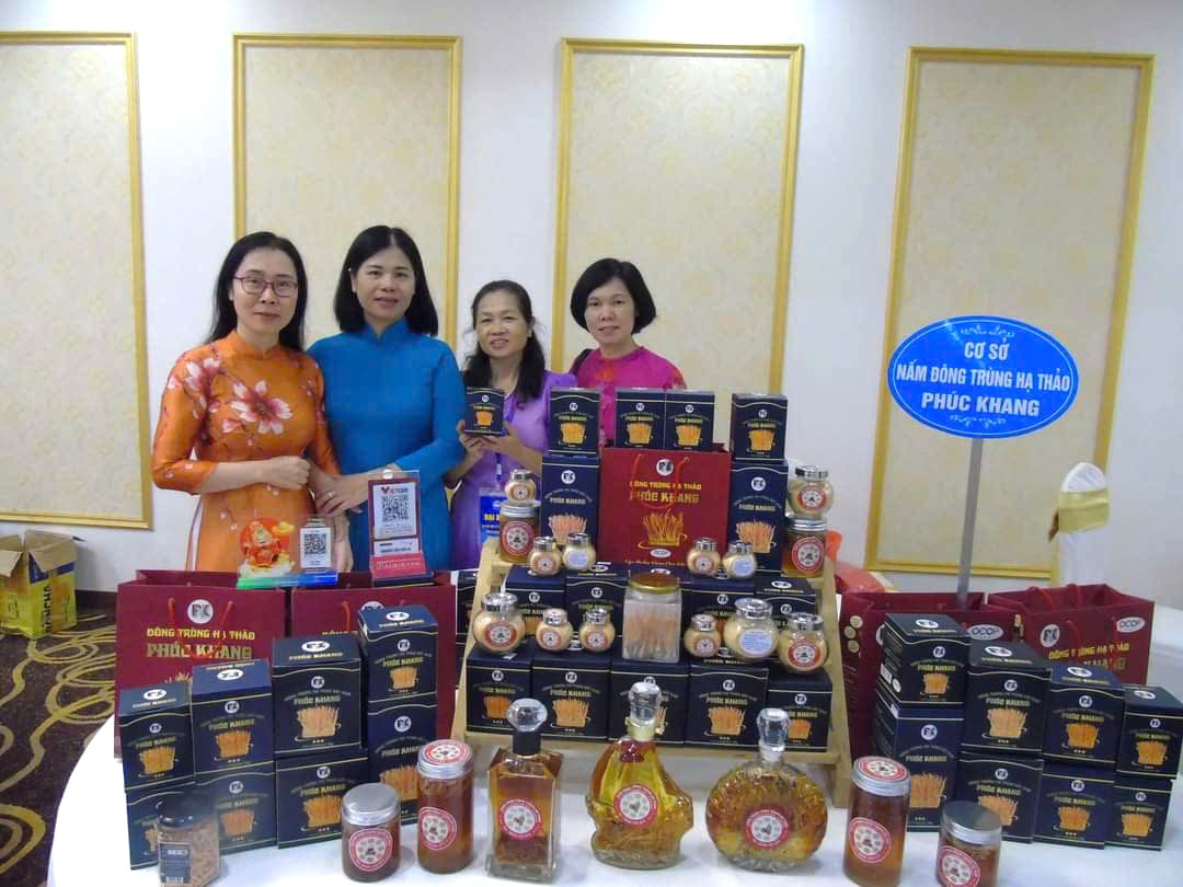 Phúc Khang Nam cung cấp nhiều dòng sản phẩm từ Đông trùng hạ thảo, phục vụ nhu cầu đa dạng của thị trường Phúc Khang Nam cung cấp nhiều dòng sản phẩm từ Đông trùng hạ thảo, phục vụ nhu cầu đa dạng của thị trường