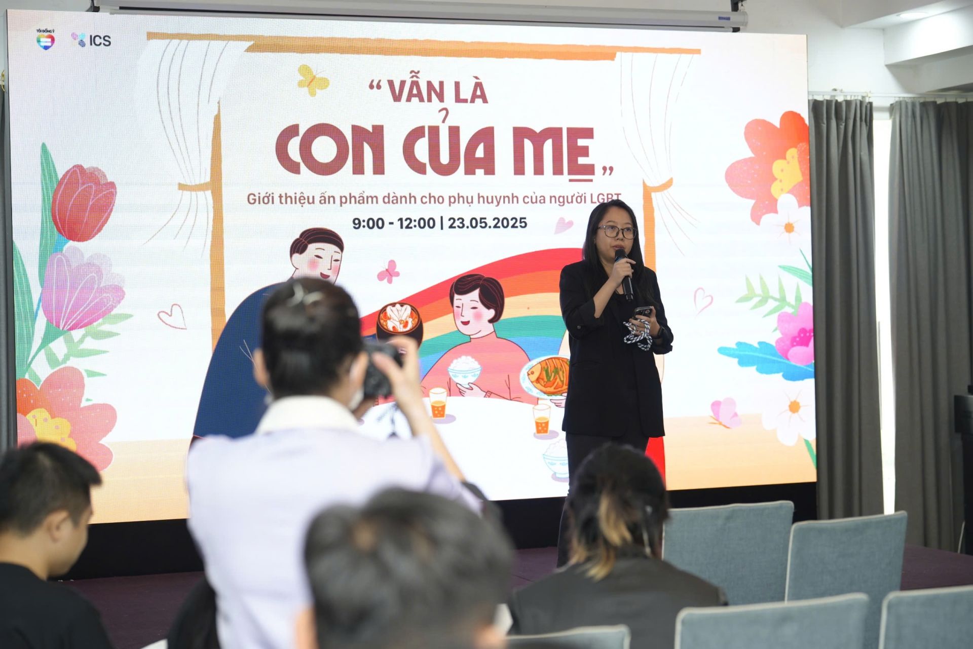 Chị Ngô Lê Phương Linh – Giám đốc Trung tâm ICS chia sẻ Chị Ngô Lê Phương Linh – Giám đốc Trung tâm ICS chia sẻ