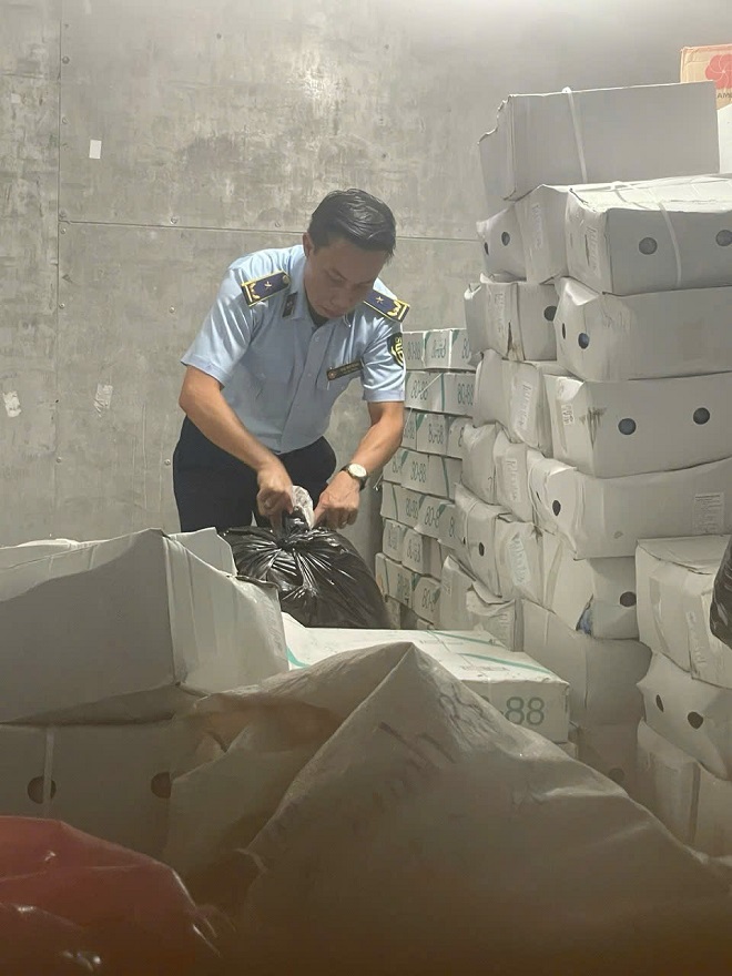 Kiên Giang: Phát hiện hơn 1 tấn bao tử lợn không rõ nguồn gốc