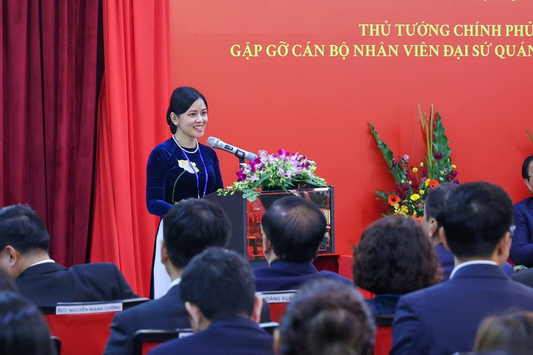 Chủ nhiệm CLB tiếng Việt phát biểu tại buổi gặp gỡ - Ảnh: VGP/Nhật Bắc Chủ nhiệm CLB tiếng Việt phát biểu tại buổi gặp gỡ - Ảnh: VGP/Nhật Bắc