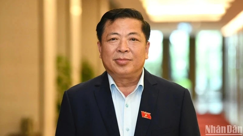 Bộ Xây dựng chỉ đạo khẩn trương đẩy mạnh phân cấp, phân quyền theo kết luận của Bộ Chính trị