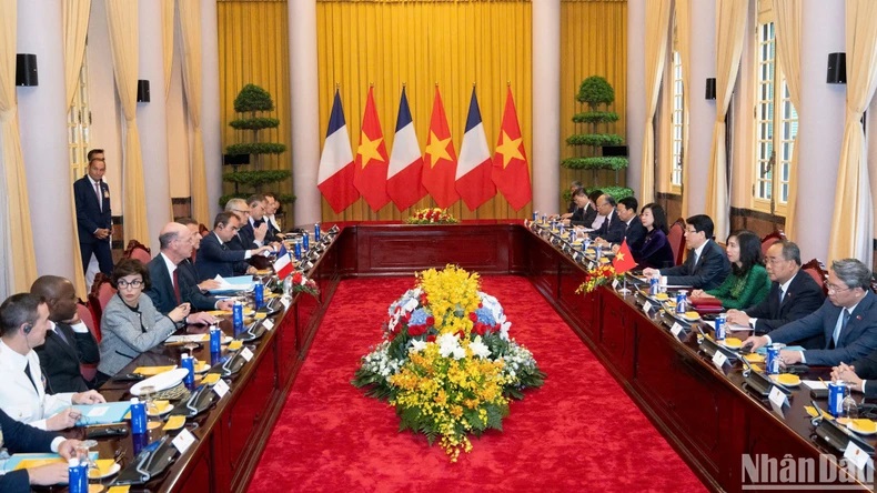 Toàn cảnh hội đàm