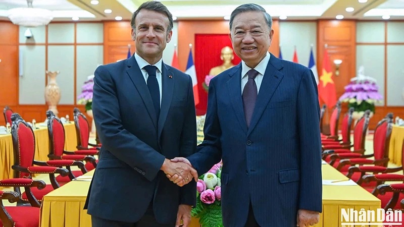 Tổng Bí thư Tô Lâm và Tổng thống Pháp Emmanuel Macron. (Ảnh: TRẦN HẢI) Tổng Bí thư Tô Lâm và Tổng thống Pháp Emmanuel Macron. (Ảnh: TRẦN HẢI)