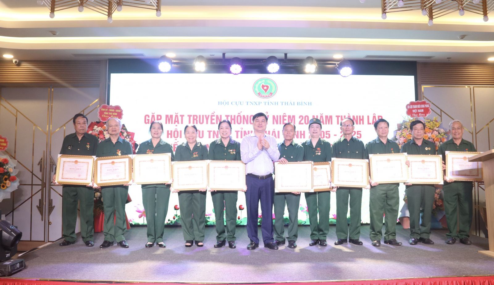 Thái Bình: Hội Cựu thanh niên xung phong gặp mặt truyền thống