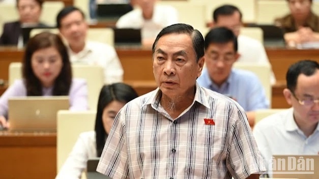 Đại biểu Phạm Văn Hoà (Đoàn Đồng Tháp). (Ảnh: BÙI GIANG)