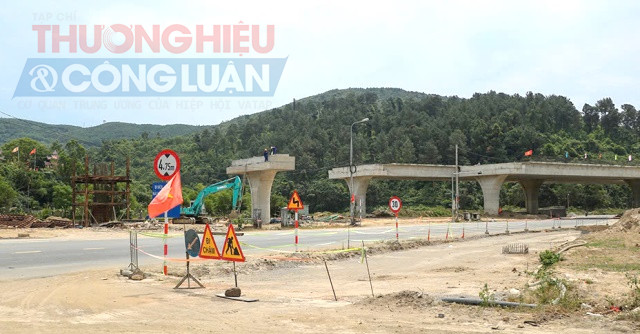 Khan hiếm vật liệu xây dựng, nhiều công trình nguy cơ chậm tiến độ