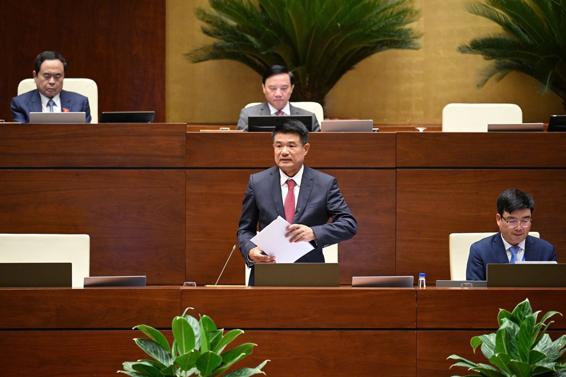 Viện trưởng Viện Kiểm sát nhân dân tối cao Nguyễn Huy Tiến phát biểu Viện trưởng Viện Kiểm sát nhân dân tối cao Nguyễn Huy Tiến phát biểu