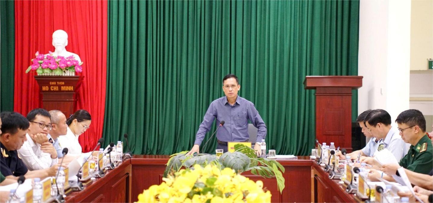 Giám đốc Sở Công thương Lạng Sơn Nguyễn Đình Đại phát biểu tại buổi kiểm tra, làm việc