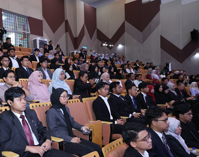 Thành lập năm 1970, hiện UKM có gần 3.000 sinh viên quốc tế trong tổng số hơn 25.500 sinh viên. Đây là một trong năm đại học hàng đầu về nghiên cứu khoa học, đổi mới sáng tạo và y khoa; là cái nôi đào tạo của nhiều lãnh đạo xuất sắc, cao cấp của Malaysia - Ảnh: VGP/Nhật Bắc