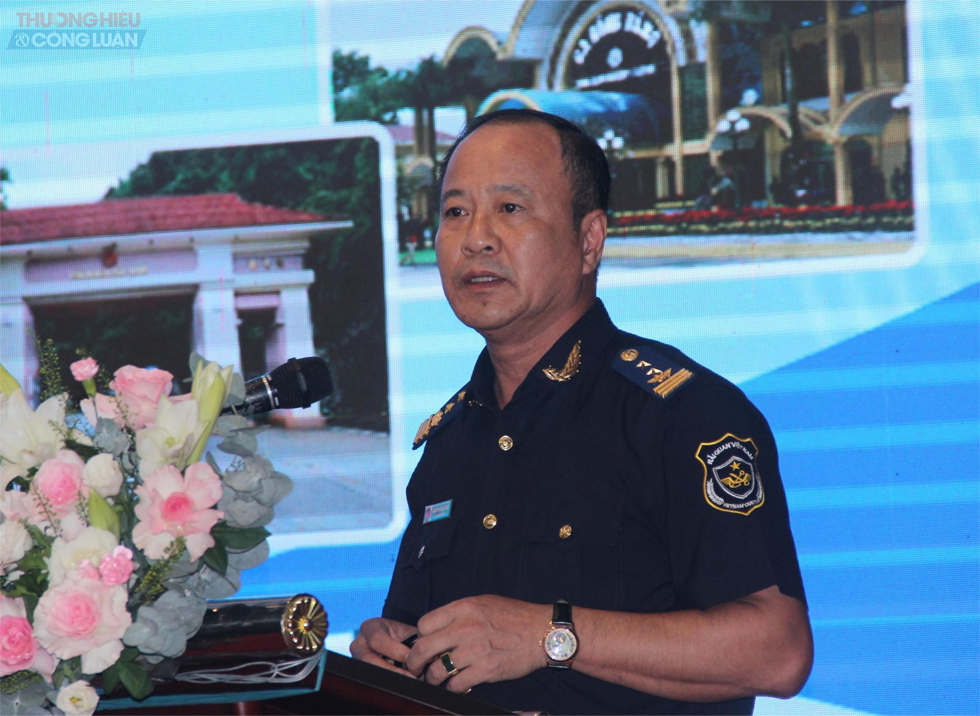 Chi cục trưởng Chi cục Hải quan khu vực VI Nguyễn Văn Hoàn phát biểu khai mạc