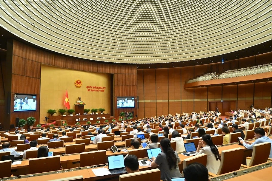 Quốc hội thảo luận tại hội trường về Luật sửa đổi, bổ sung một số điều của Luật Quy hoạch. Ảnh quochoi.vn