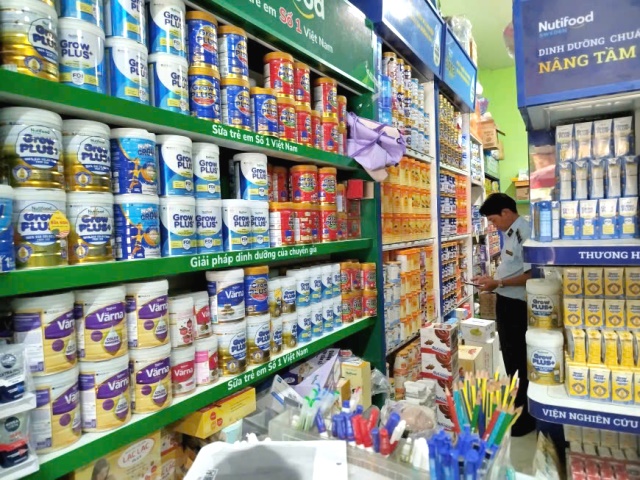 Lực lượng Quản lý thị trường tỉnh Kon Tum tăng cường kiểm tra các mặt hàng Lực lượng Quản lý thị trường tỉnh Kon Tum tăng cường kiểm tra các mặt hàng