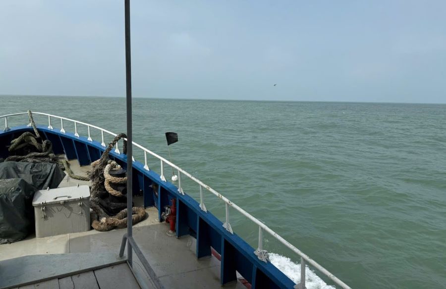 Khu vực tàu chìm chưa phát hiện dấu hiệu dầu bị rò rỉ hoặc vết dầu loang trên biển.