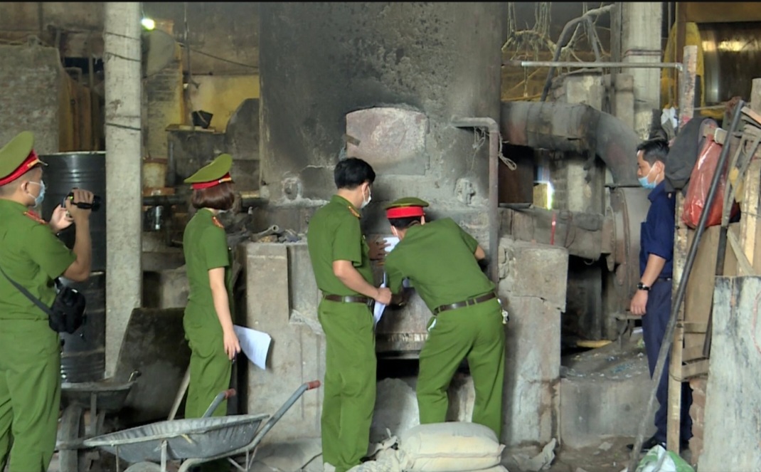 Đóng cửa các cơ sở sản xuất giấy ở làng giấy Phong Khê vi phạm các quy định