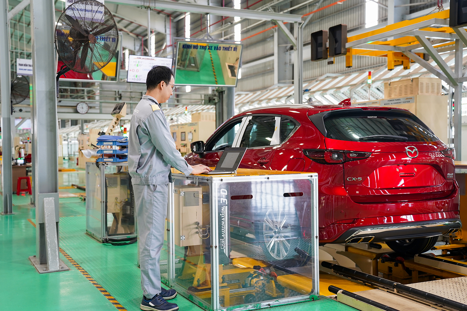 Giới thiệu hệ thống showroom THACO AUTO Kia, Mazda - TP.HCM