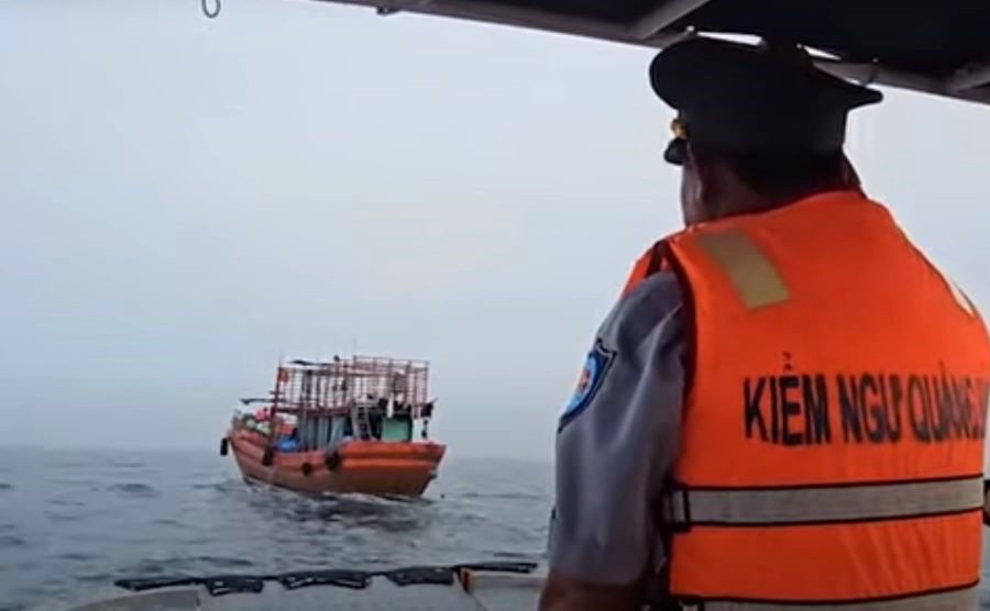 Vi phạm trong khai thác thủy sản, 11 tàu cá ở Quảng Bình bị phạt 1,36 tỷ đồng