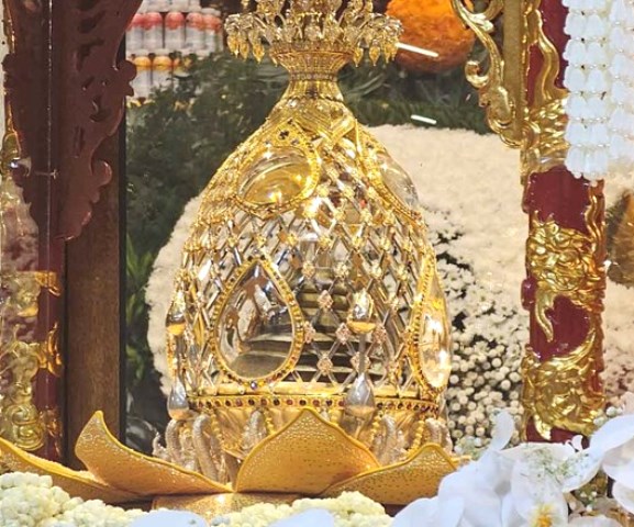 Xá lợi Đức Phật là phần di cốt thiêng liêng còn lại của Đức Phật Thích Ca Mâu Ni. Ảnh: Đoàn Hưng