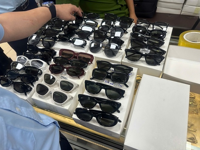 Số hàng hóa có dấu hiệu vi phạm