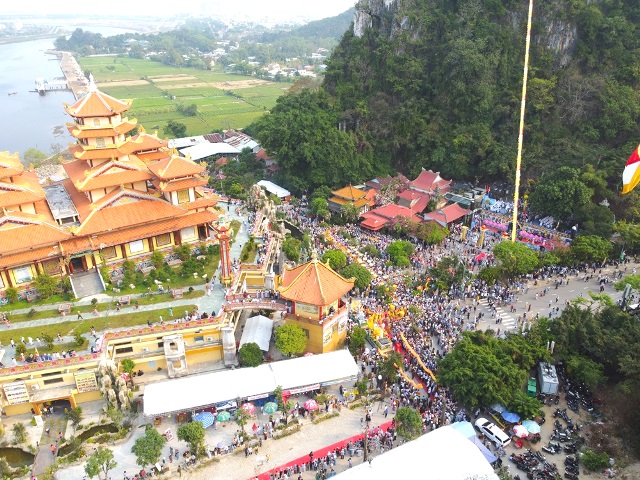 Đà Nẵng: Người dân bắt đầu chiêm bái Xá lợi Phật vào tối 30/5