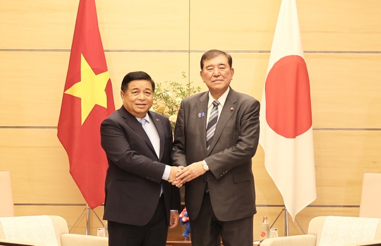 Phó Thủ tướng Nguyễn Chí Dũng hội kiến Thủ tướng Nhật Bản Ishiba Shigeru
