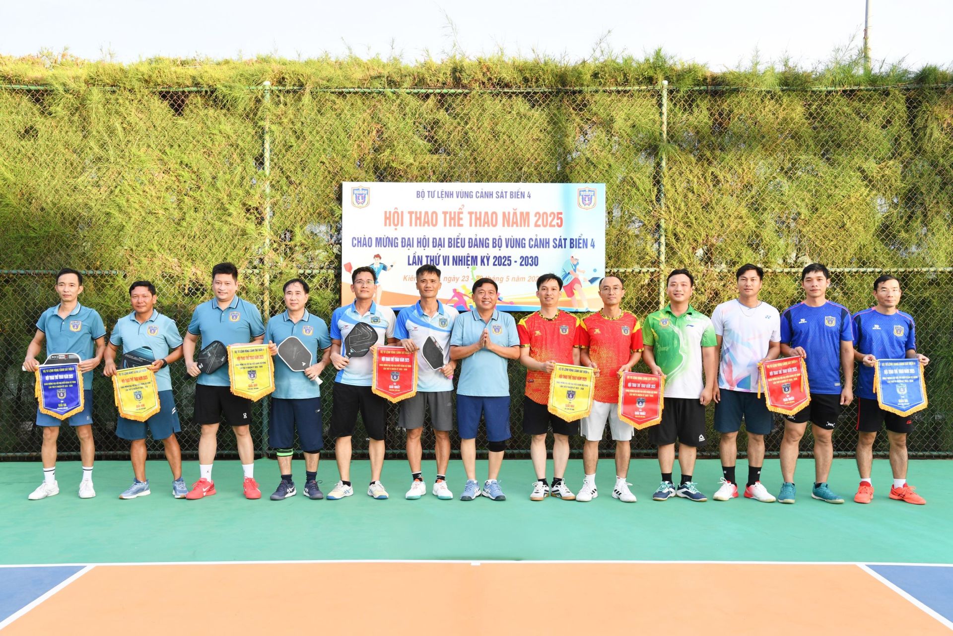 Sôi nổi Hội thao thể thao chào mừng Đại hội Đại biểu Đảng bộ Vùng Cảnh sát biển 4