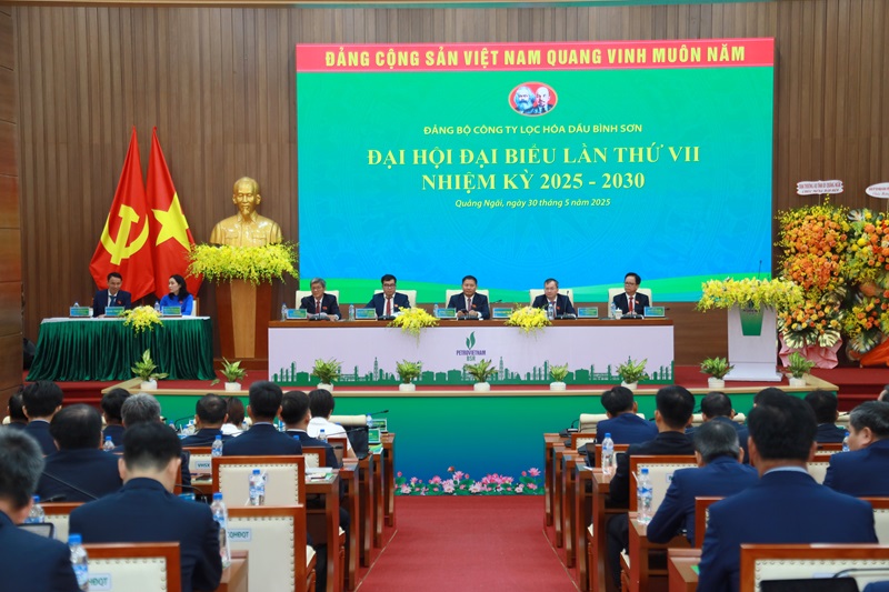 Đại hội đại biểu Đảng bộ BSR lần thứ VII, nhiệm kỳ 2025 - 2030 (phiên chính thức) diễn ra tại Hội trường C, UBND tỉnh Quảng Ngãi, số 52 đường Hùng Vương, thành phố Quảng Ngãi, tỉnh Quảng Ngãi