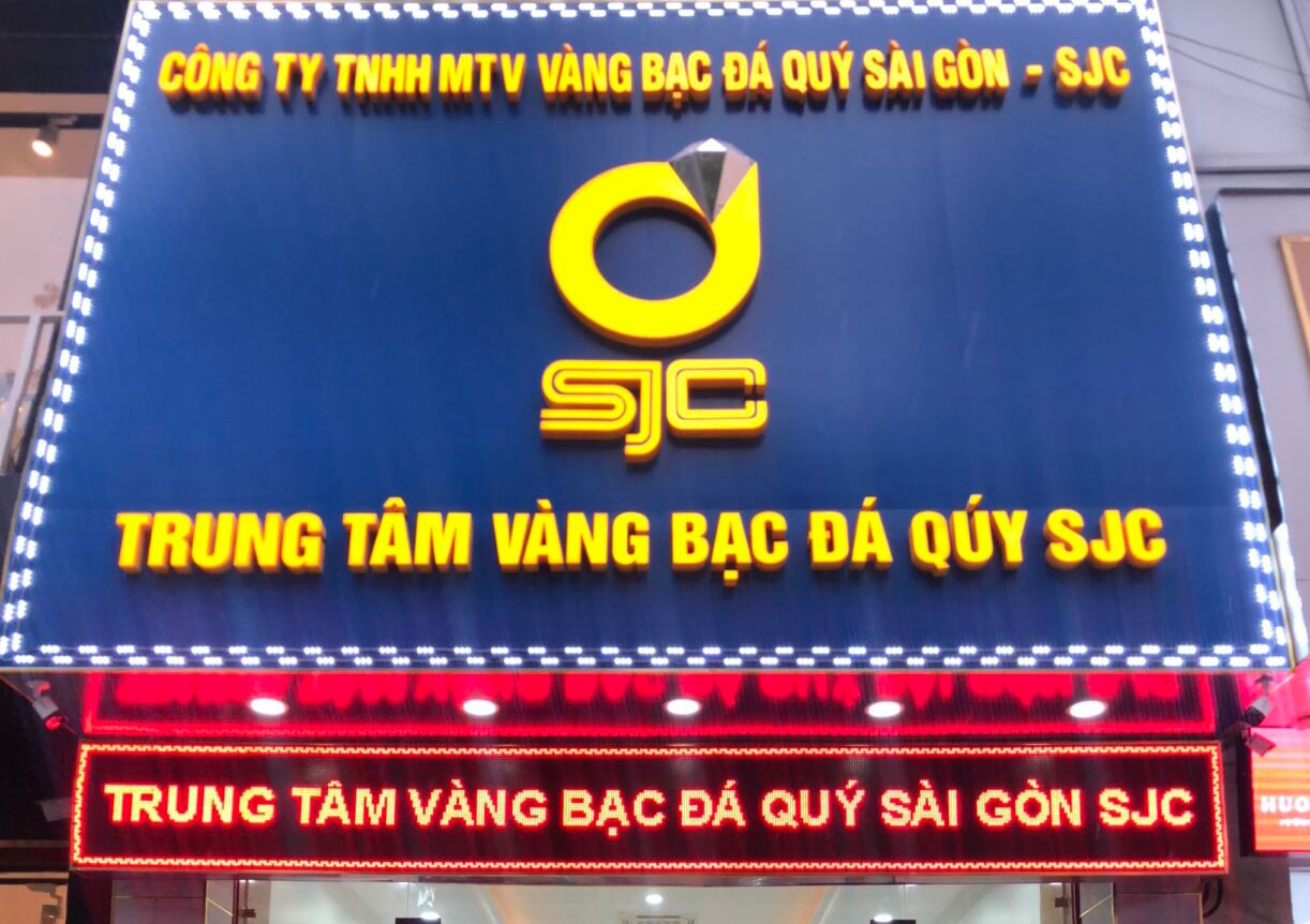 Một mình Tổng giám đốc quyết định giá vàng, SJC bị NHNN xử phạt cùng loạt vi phạm khác