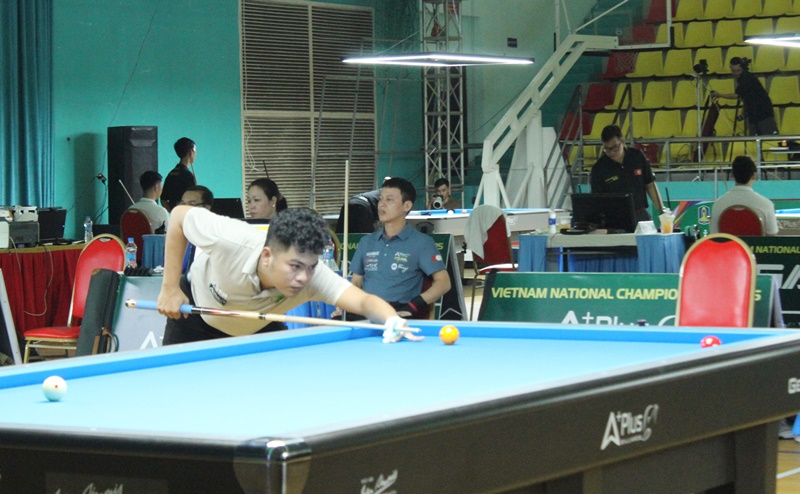 Cơ thủ thi đấu tại giải